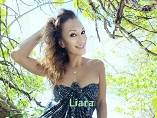 liara Une Etudiante Sexy