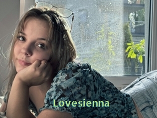 lovesienna Une Etudiante Sexy