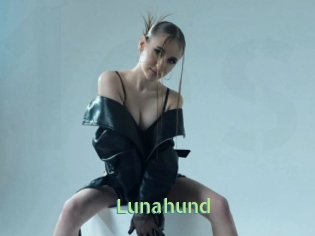 lunahund Une Etudiante Sexy