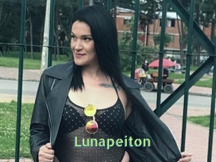 lunapeiton Une Etudiante Sexy