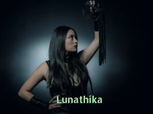 lunathika Une Etudiante Sexy