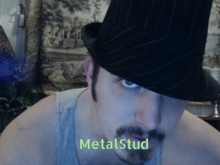 MetalStud Une Etudiante Sexy