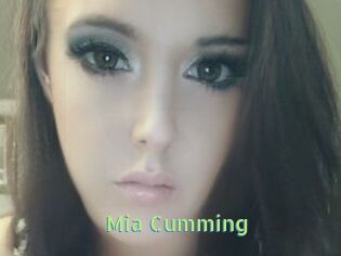 Mia_Cumming