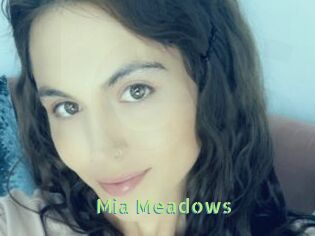 Mia_Meadows