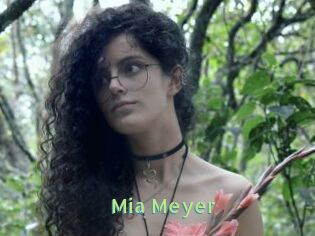 Mia_Meyer