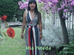 Mia_Pineda Une Etudiante Sexy