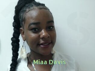 Miaa_Davis