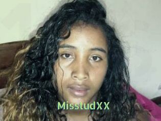 MisstudXX Une Etudiante Sexy
