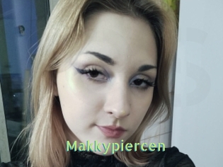 makkypiercen Une Etudiante Sexy