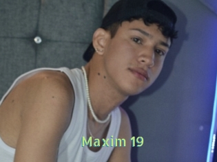 maxim_19 Une Etudiante Sexy