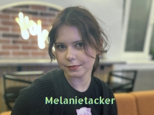 Melanietacker