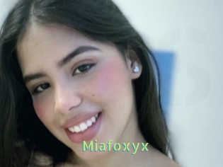 Miafoxyx