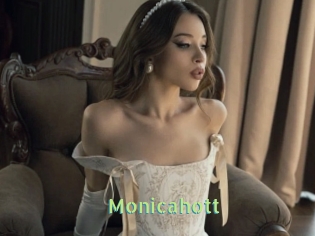 Monicahott