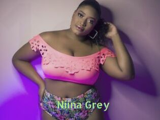 Niina_Grey