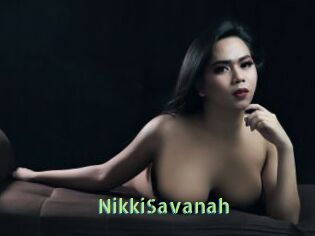 NikkiSavanah Une Etudiante Sexy