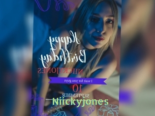 niickyjones Une Etudiante Sexy