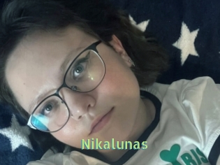 nikalunas Une Etudiante Sexy