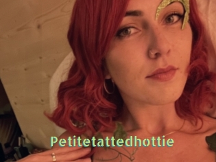 Petitetattedhottie