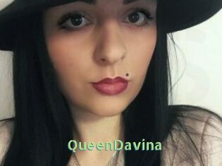 QueenDavina Une Etudiante Sexy