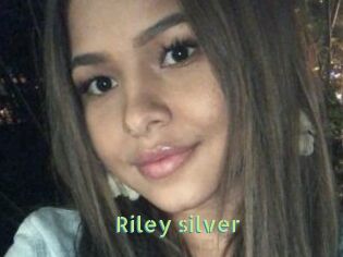 Riley_silver
