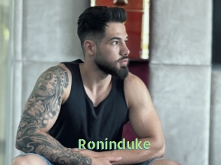 roninduke Une Etudiante Sexy