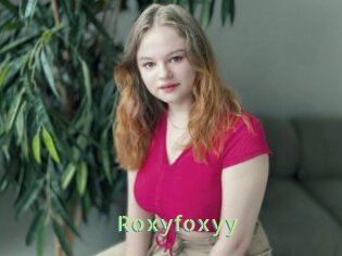 Roxyfoxyy