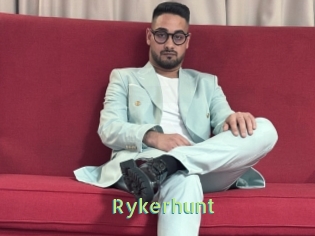rykerhunt Une Etudiante Sexy