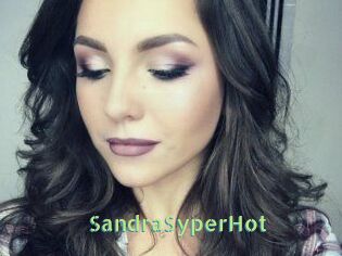SandraSyperHot