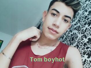 Tom_boyhot
