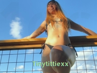 Tinytittiexx