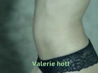 Valerie_hott