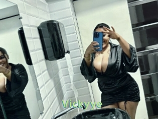 Vickyye
