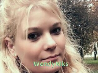 WendyNiks Une Etudiante Sexy