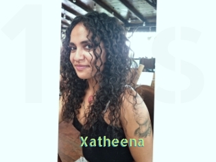xatheena Une Etudiante Sexy