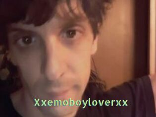 Xxemoboyloverxx